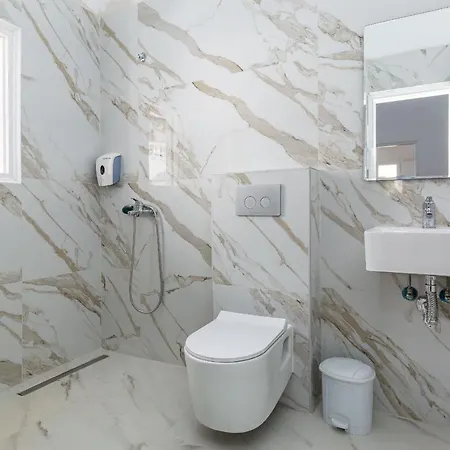 Dany By Estia Apartment *